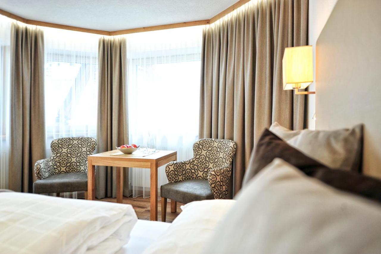 Hotel Garni Maria Theresia Ischgl Esterno foto