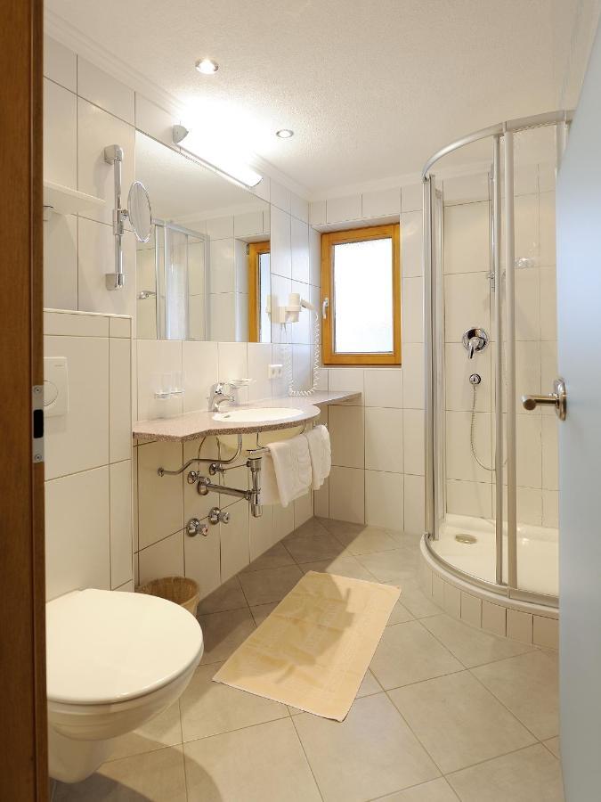 Hotel Garni Maria Theresia Ischgl Esterno foto