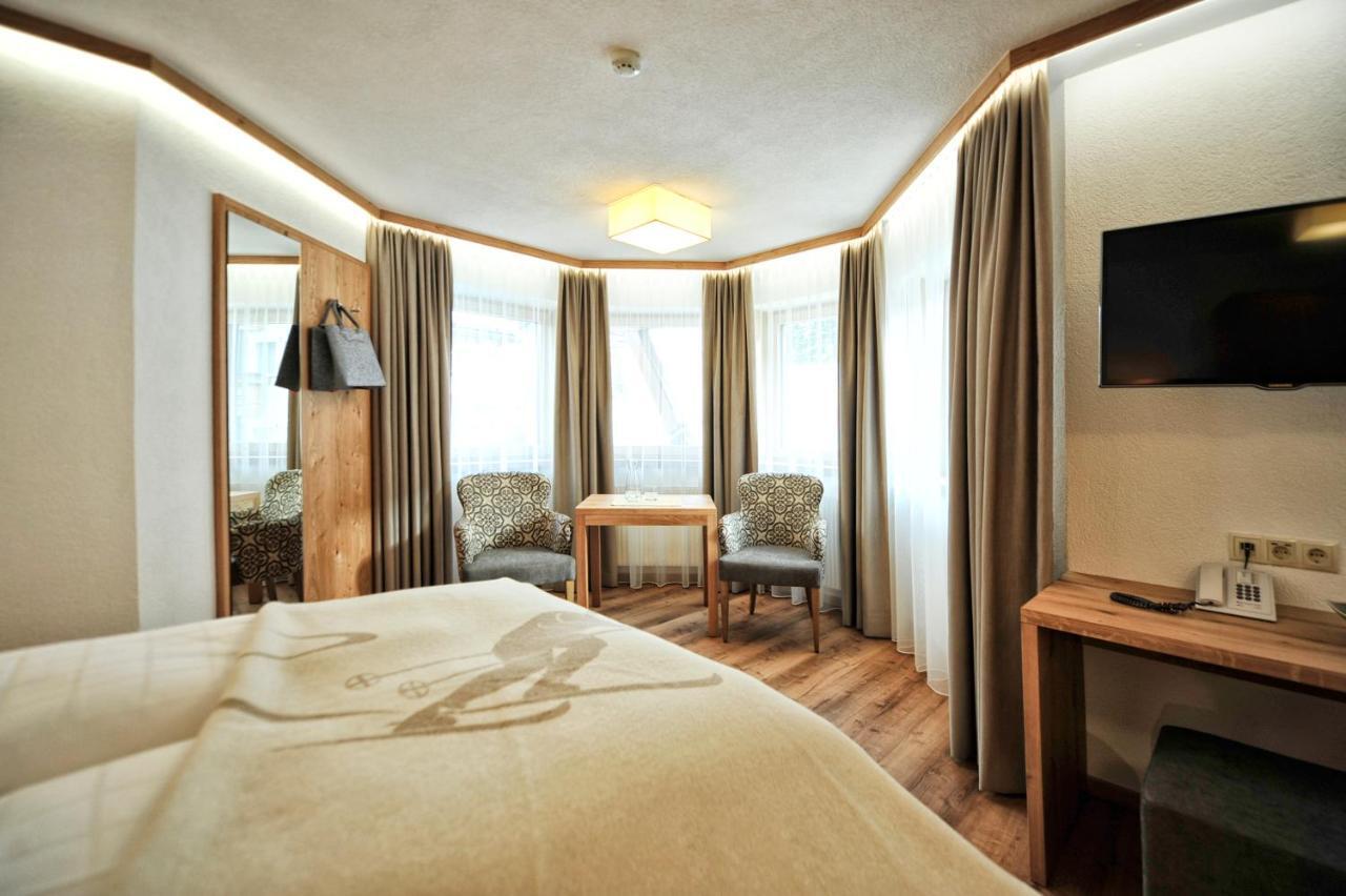 Hotel Garni Maria Theresia Ischgl Esterno foto