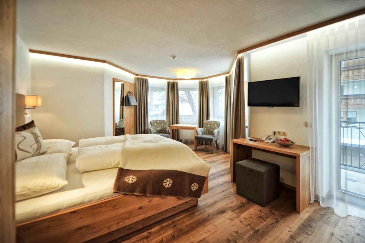 Hotel Garni Maria Theresia Ischgl Esterno foto